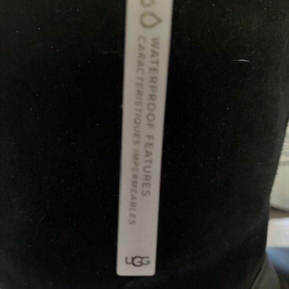 Nice Pair of UGG waterproof boots - Picture 8 of 13